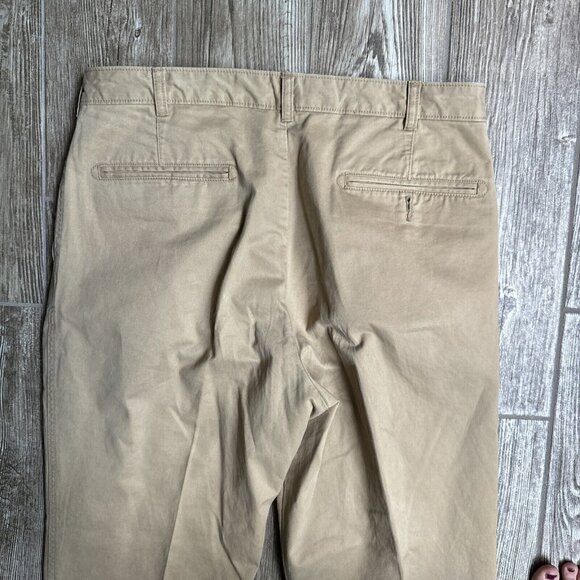 Cremieux Chino Pants Mens 35x32 Pleated Tan Casual Cotton Work Preppy - Picture 12 of 13